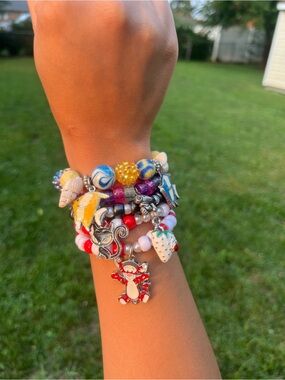 Christmas Tigger Charm Bracelet with White and Red Pony Beads